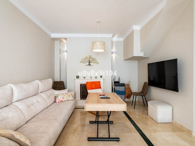 Huvila, Casares, R5408272