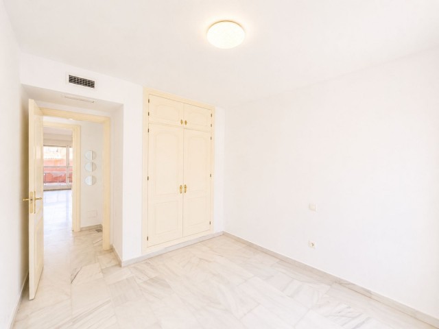 3 Bedrooms Apartment in Estepona