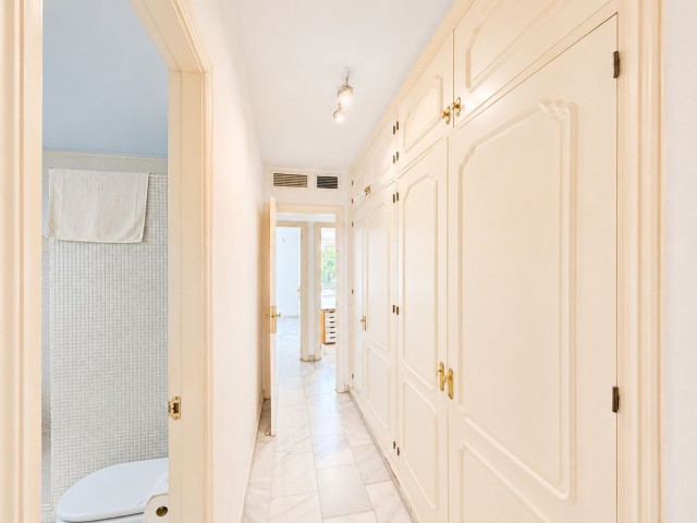 3 Bedrooms Apartment in Estepona
