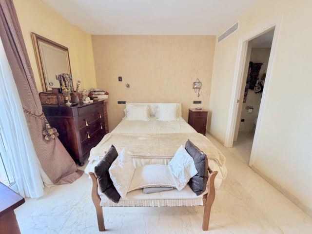 3 Bedrooms Townhouse in Estepona