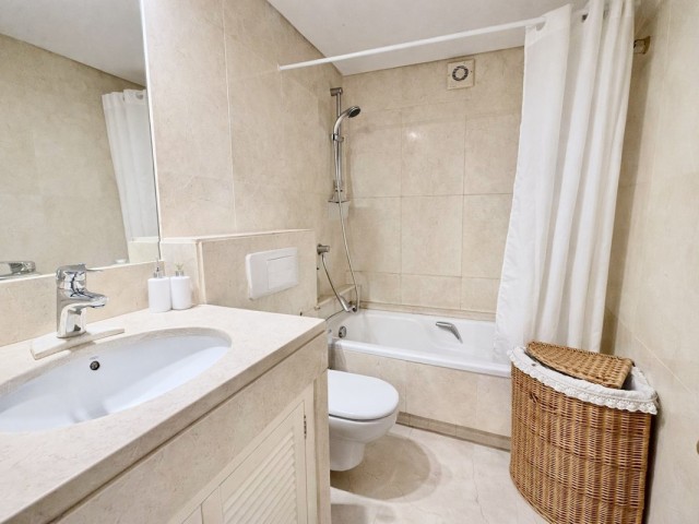 3 Bedrooms Townhouse in Estepona