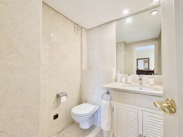 3 Bedrooms Townhouse in Estepona