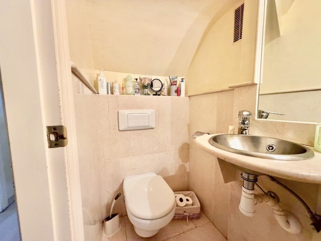 3 Bedrooms Townhouse in Estepona