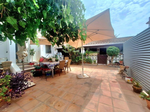 3 Bedrooms Villa in Costabella
