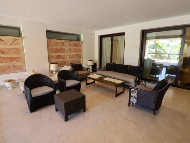 4 Schlafzimmer Apartment in San Pedro de Alcántara