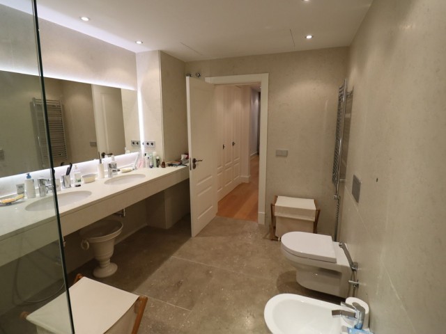 4 Schlafzimmer Apartment in San Pedro de Alcántara