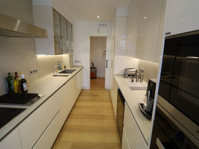 4 Schlafzimmer Apartment in San Pedro de Alcántara