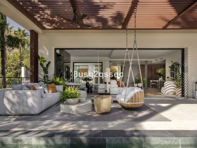 6 Bedrooms Villa in Marbella