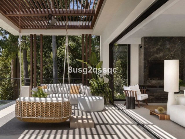 6 Bedrooms Villa in Marbella