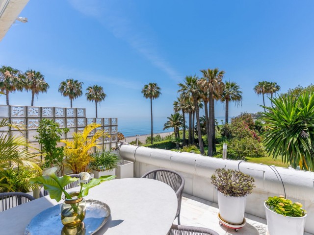 2 Bedrooms Apartment in Estepona