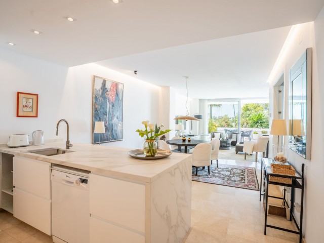2 Bedrooms Apartment in Estepona