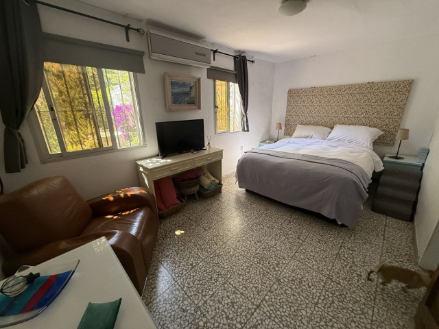 2 Bedrooms Villa in Estepona