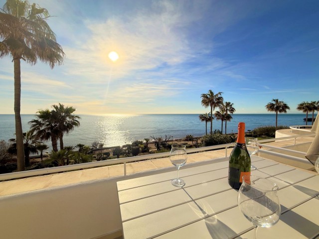 2 Bedrooms Apartment in Estepona