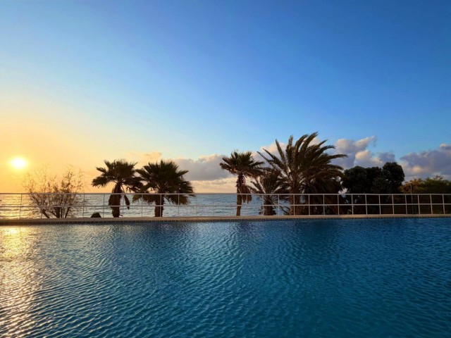2 Bedrooms Apartment in Estepona