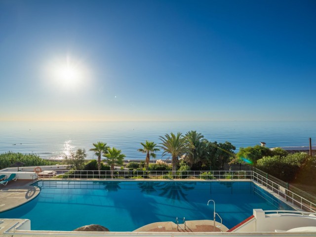 2 Bedrooms Apartment in Estepona