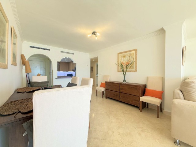 2 Bedrooms Apartment in Estepona