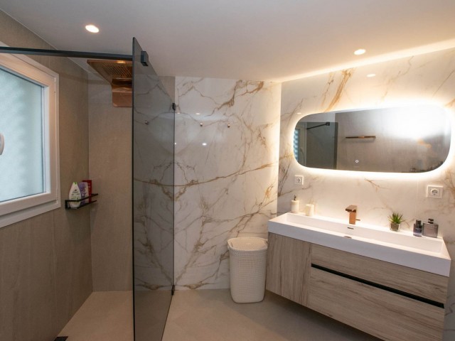 3 Schlafzimmer Apartment in Puerto Banús