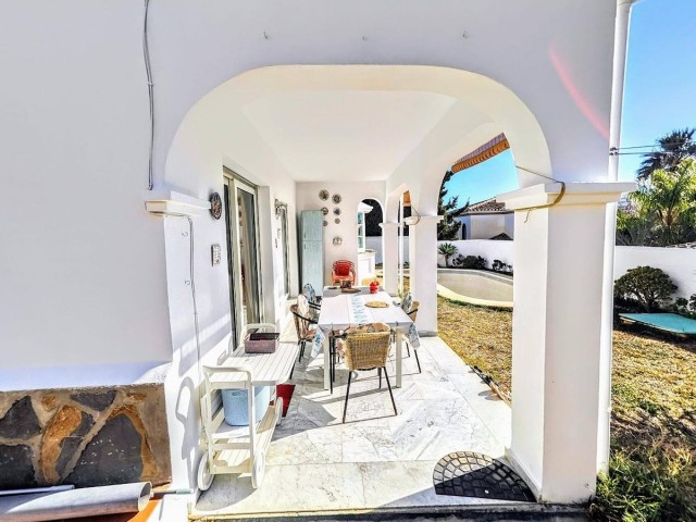 4 Bedrooms Villa in Benalmadena Costa