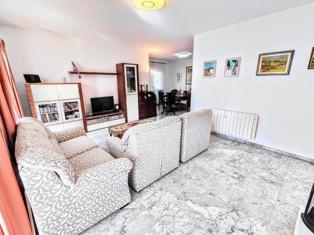 4 Bedrooms Villa in Benalmadena Costa