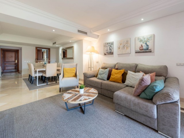 2 Bedrooms Apartment in Estepona