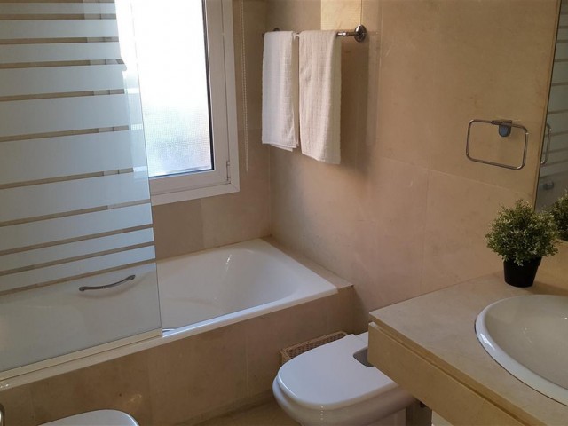 2 Schlafzimmer Apartment in La Duquesa