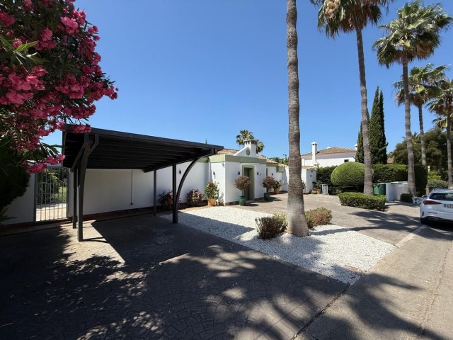 4 Makuuhuoneen Huvila Sotogrande Alto