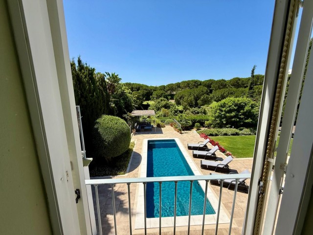 4 Makuuhuoneen Huvila Sotogrande Alto