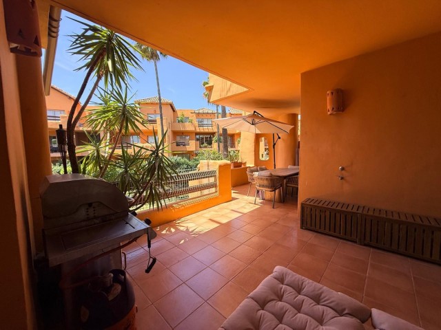 2 Bedrooms Apartment in Estepona