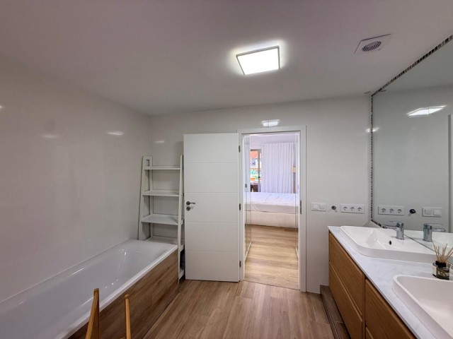 2 Bedrooms Apartment in Estepona