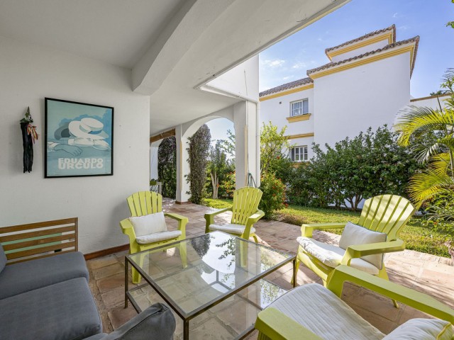 3 Bedrooms Townhouse in Estepona