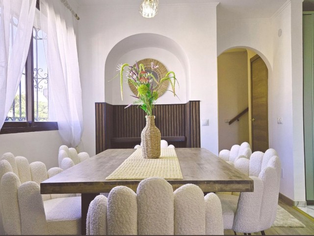 4 Bedrooms Townhouse in Calahonda