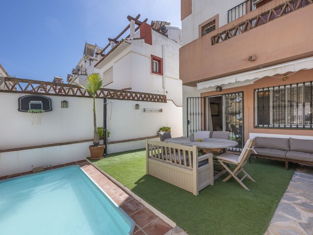 4 Bedrooms Townhouse in Marbella