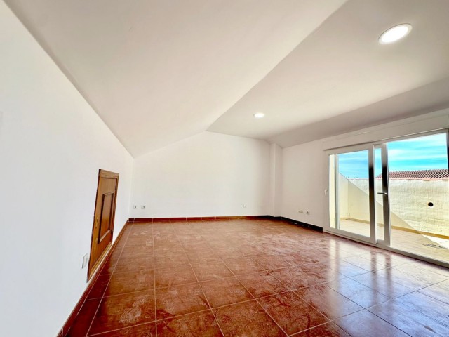4 Schlafzimmer Reihenhaus in Los Boliches
