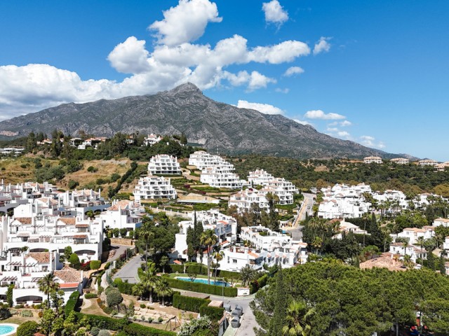 3 Makuuhuoneen Rivitalo Nueva Andalucía