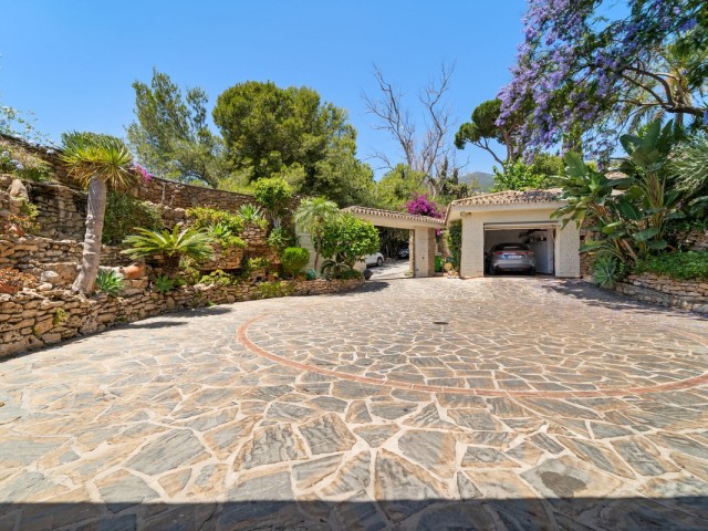 8 Schlafzimmer Villa in Benalmadena