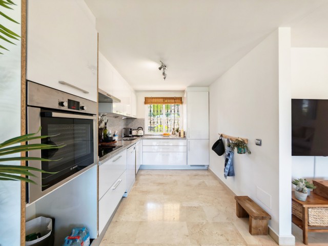 2 Bedrooms Apartment in Benahavís