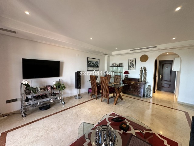 2 Bedrooms Apartment in La Mairena