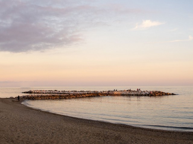 Apartamento con 2 Dormitorios  en Puerto Banús
