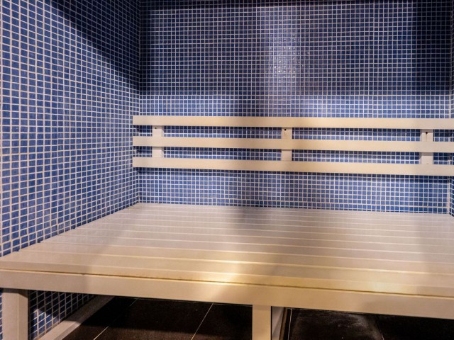Apartamento con 2 Dormitorios  en Puerto Banús