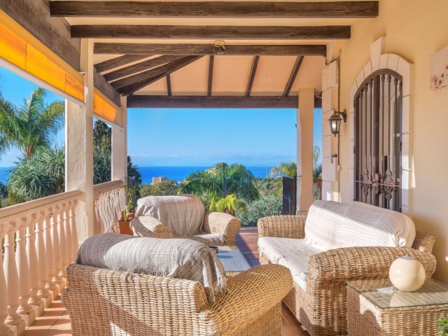 8 Schlafzimmer Villa in Altos de los Monteros
