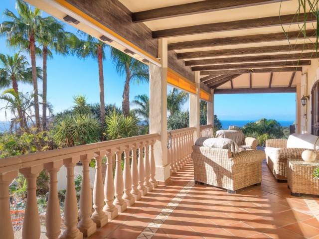8 Schlafzimmer Villa in Altos de los Monteros