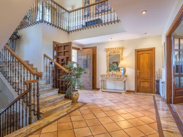 8 Schlafzimmer Villa in Altos de los Monteros