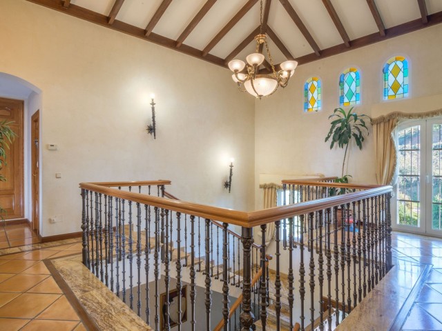 8 Schlafzimmer Villa in Altos de los Monteros