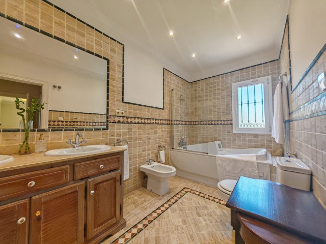 4 Schlafzimmer Villa in Elviria