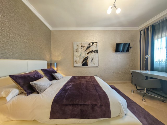 4 Schlafzimmer Villa in Elviria