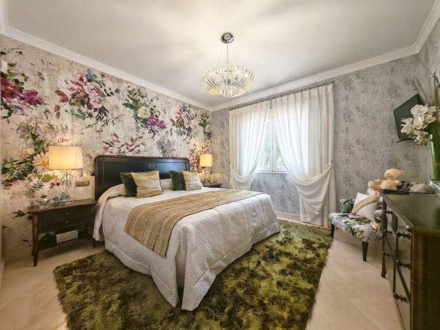 4 Schlafzimmer Villa in Elviria