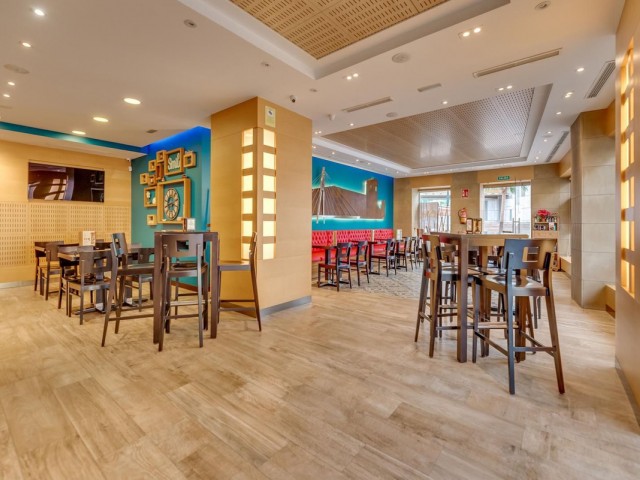 Comercial con 0 Dormitorios  en Mijas
