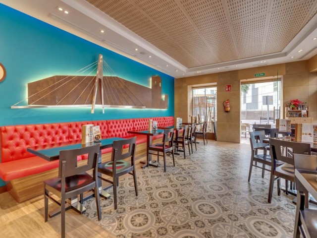 Comercial con 0 Dormitorios  en Mijas