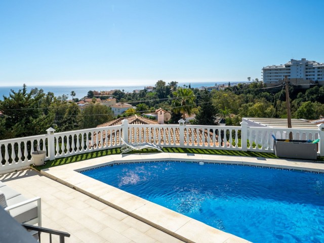 4 Schlafzimmer Villa in Fuengirola