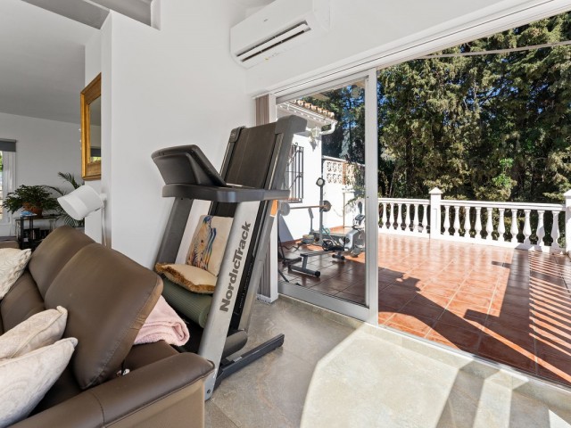 4 Schlafzimmer Villa in Fuengirola